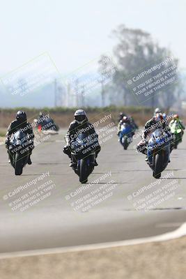 media/Sep-20-2025-TrackDaz (Sat) [[27f0cde673]]/B Group/220pm (Turn 9)/